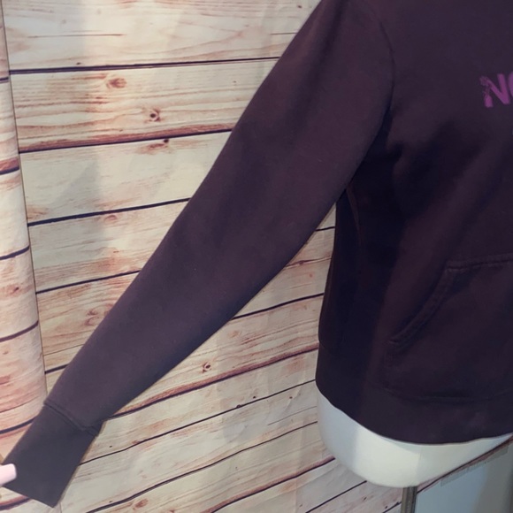 🚫SOLD🚫 The North Face Women’s Eggplant Half Dome Fleece Sweatshirt Hoodie - Picture 6 of 9